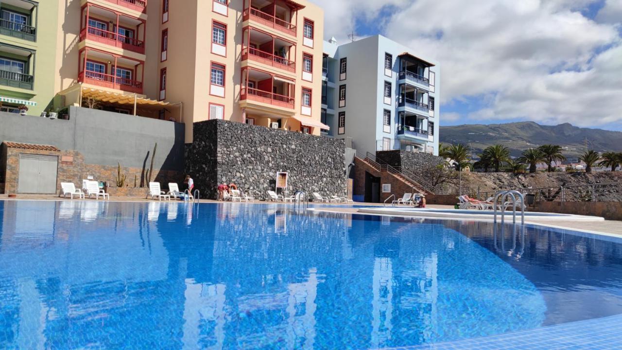 Huebsche Ferienwohnung Mit 2 Schlafzimmern, Pool Und Wlan, Strandnaehe Кальяо-Сальвахе Екстер'єр фото