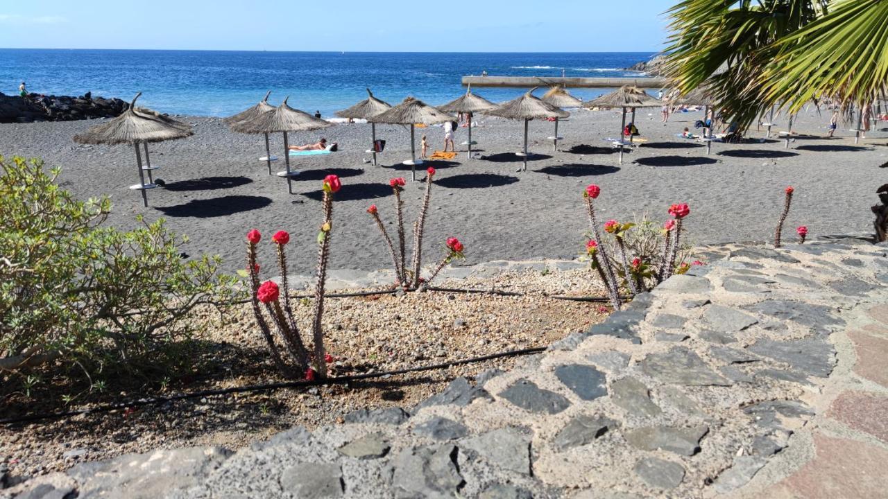 Huebsche Ferienwohnung Mit 2 Schlafzimmern, Pool Und Wlan, Strandnaehe Кальяо-Сальвахе Екстер'єр фото