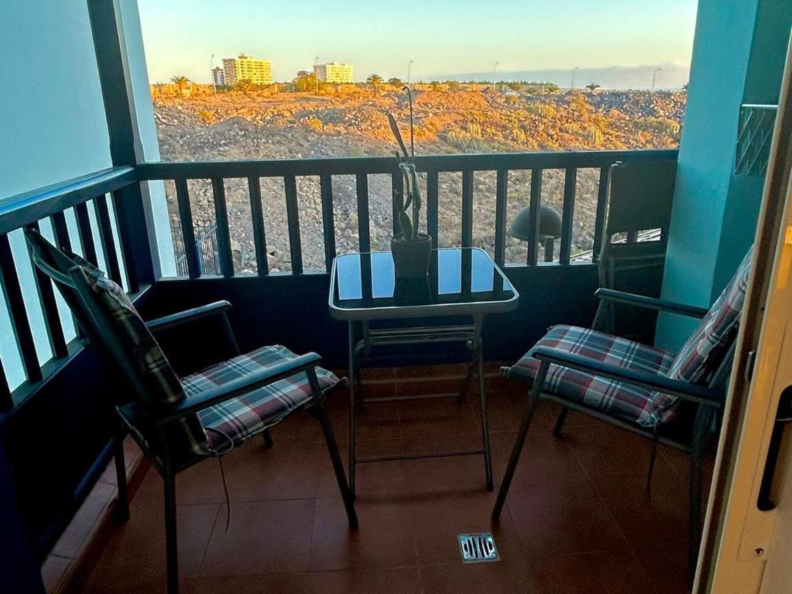 Huebsche Ferienwohnung Mit 2 Schlafzimmern, Pool Und Wlan, Strandnaehe Кальяо-Сальвахе Екстер'єр фото